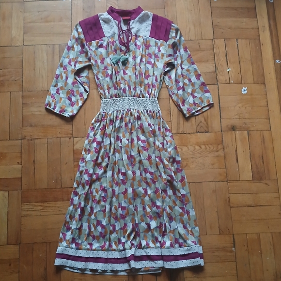 "LACHINE" Colorful Geometric Long Sleeve Dress - Picture 12 of 13